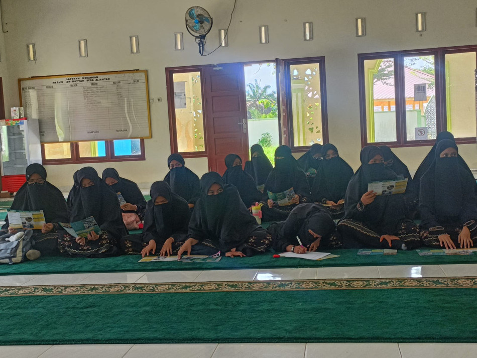 IAI Diniyyah Pekanbaru Laksanakan Sosialisasi PMB di Ponpes Ar-Rayyan Rohul